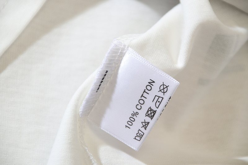 VALE USA Forged in Fire Boxing Graphic T-Shirt — neck_label