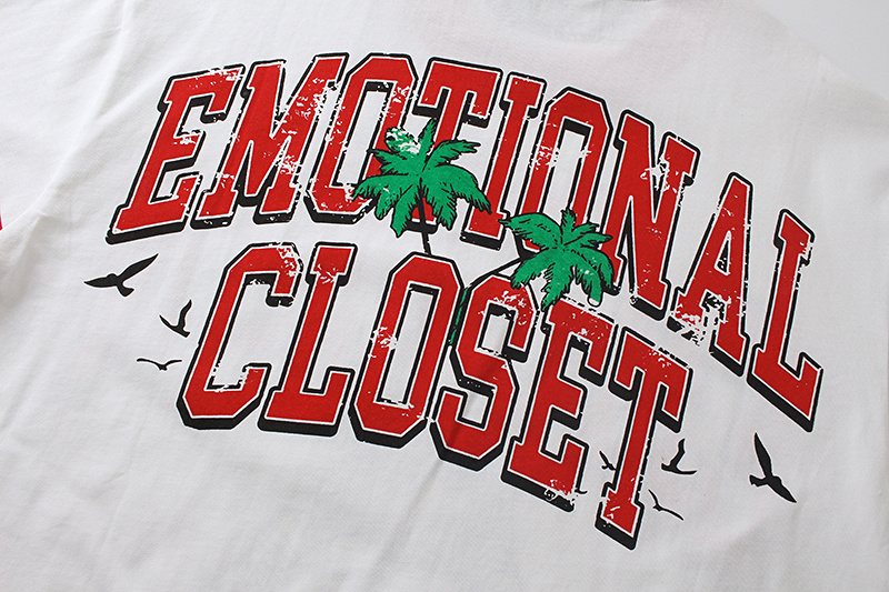 MIXED EMOTION Astronaut Graphic Ringer T-Shirt — detail