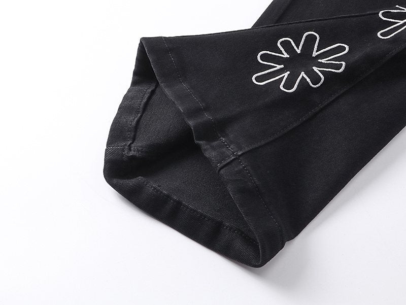 LOSTSHDWS Floral Embroidered Flared Jeans — detail